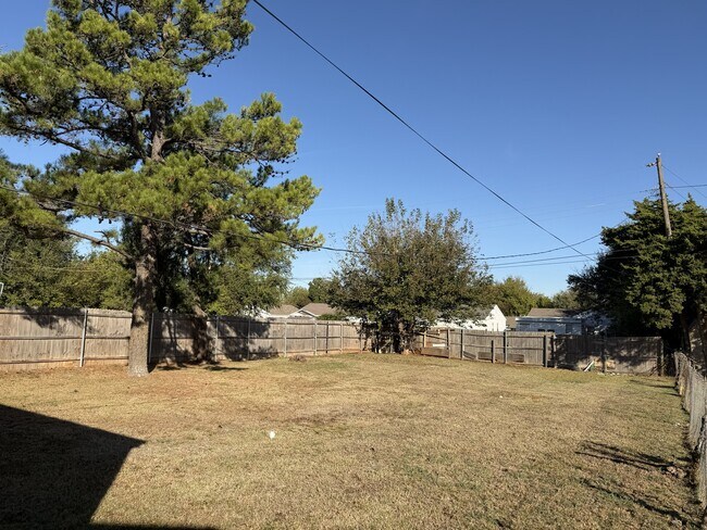 Building Photo - 4769 SE 27th St