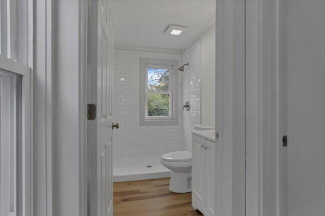 Building Photo - 2486 Findley Ave