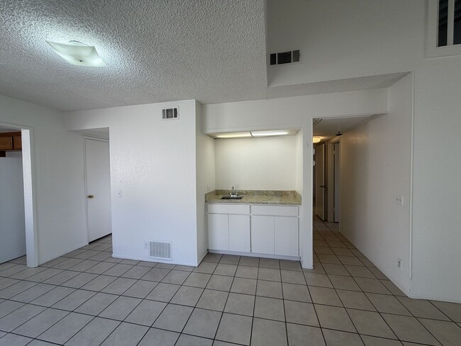 Building Photo - 1594 Christopher Ln