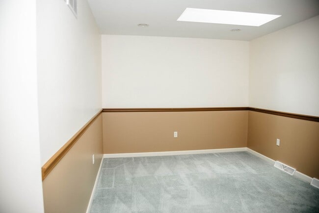 Building Photo - 32 Gantz Meadows