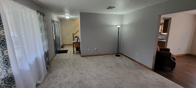 Building Photo - 34 Dancing Ridge Rd