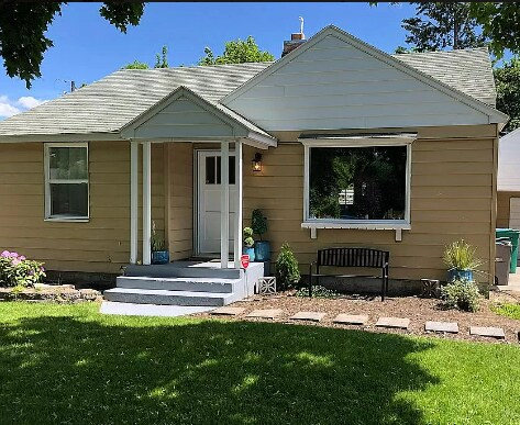 Primary Photo - 10012 N Andrew St