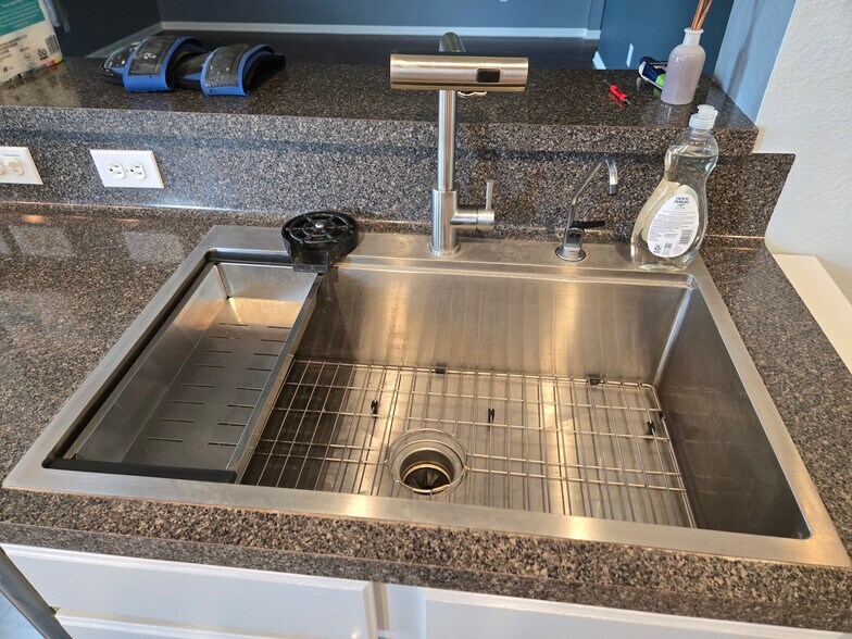 New stainless sink - 1803 Baranco Way