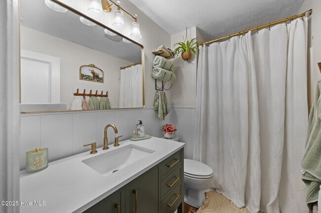 Building Photo - 206 Brentwood Ct