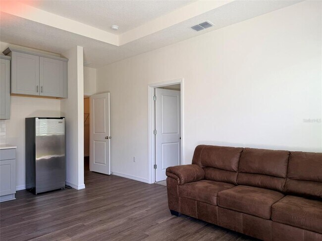 Building Photo - 3321 Arch Ave