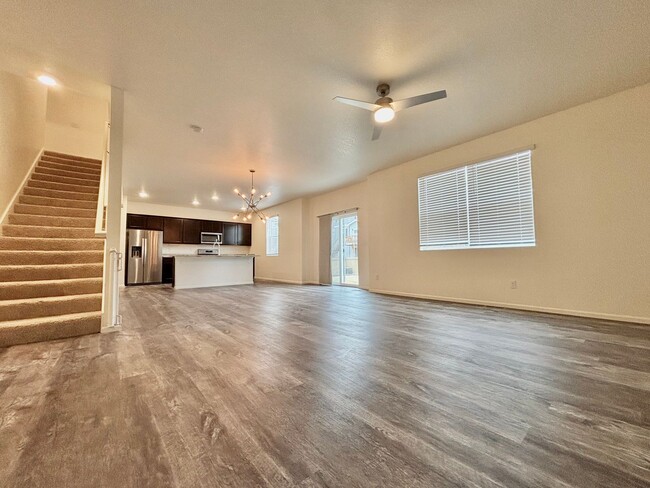 Building Photo - Updated & Spacious 4-Bed, 3.5-Bath Home in...