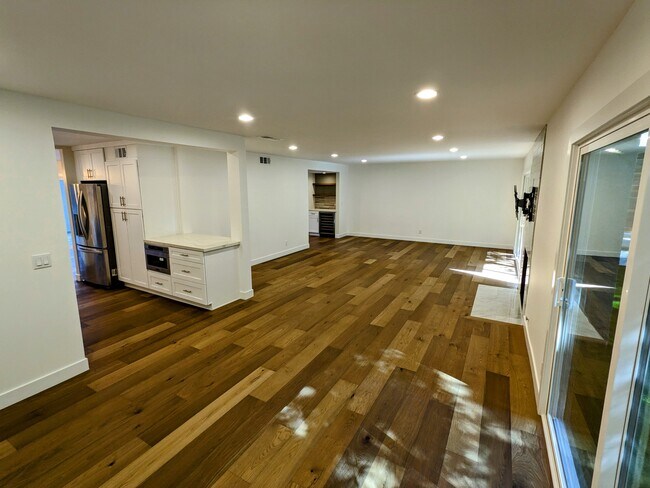 Building Photo - 2510 Almaden Ct