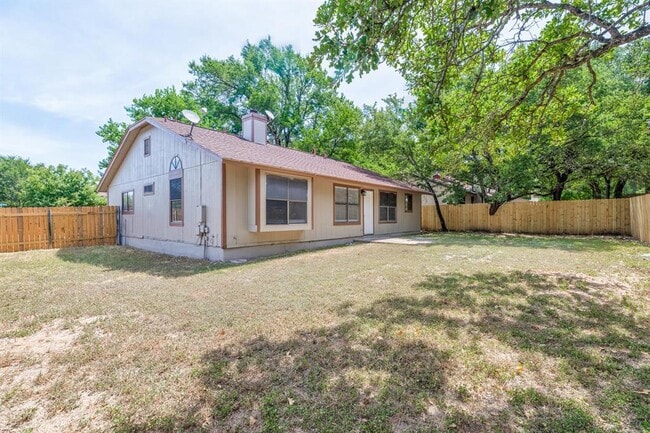 Building Photo - 3401 Larkspur Way