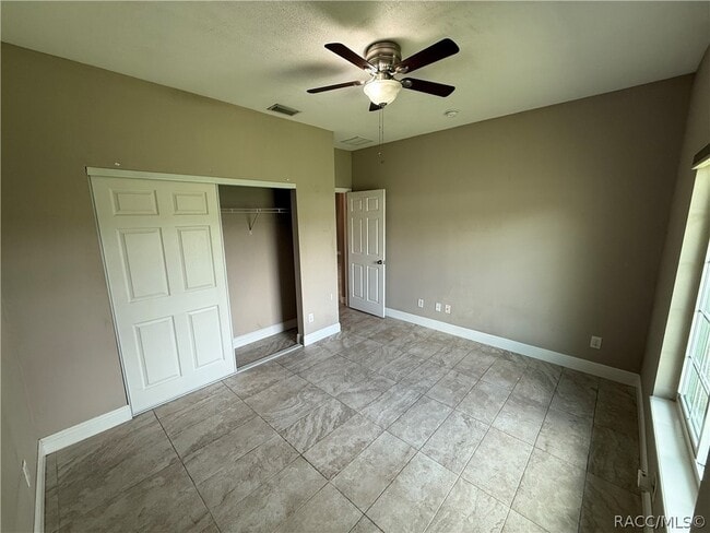 Building Photo - 3047 W Kirkwood Pl