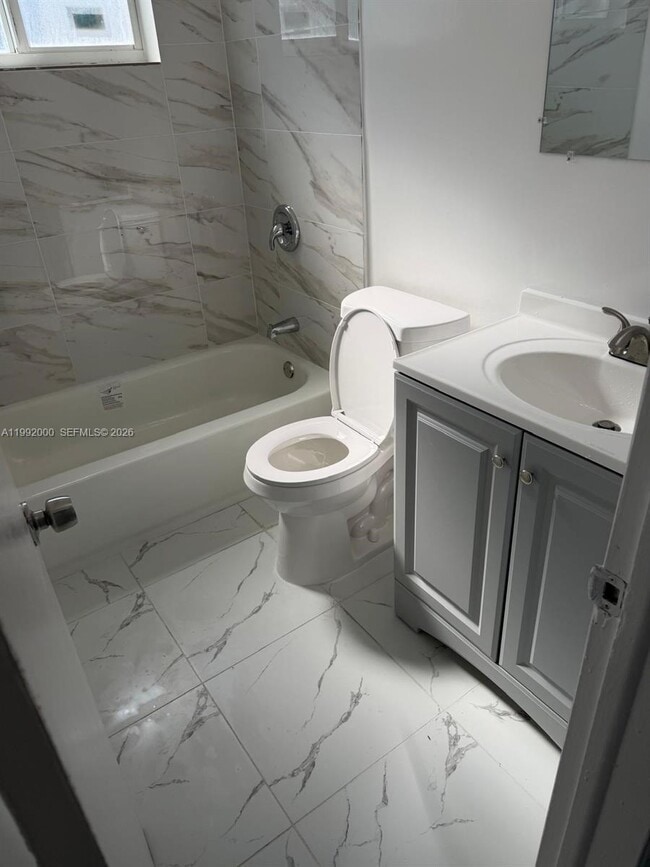 Building Photo - 16700 NE 22nd Ave