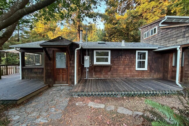Building Photo - 3946 L K Wood Ct