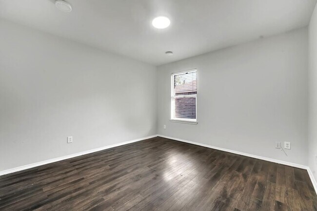 Building Photo - 3201 Sadie Trail