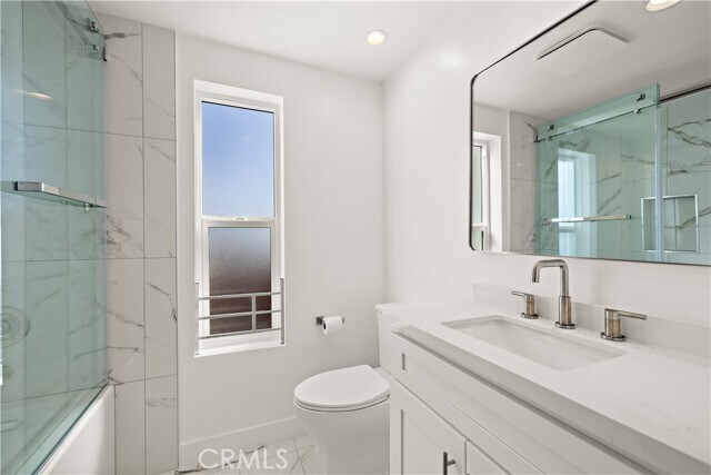 Building Photo - 1045 Gaviota Dr