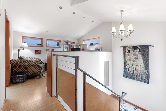 Building Photo - Amazing Custom Home