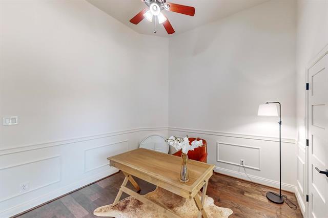 Building Photo - 9964 Madrone Dr