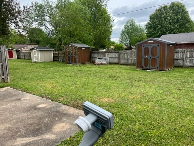 Building Photo - 1416 W Persimmon St