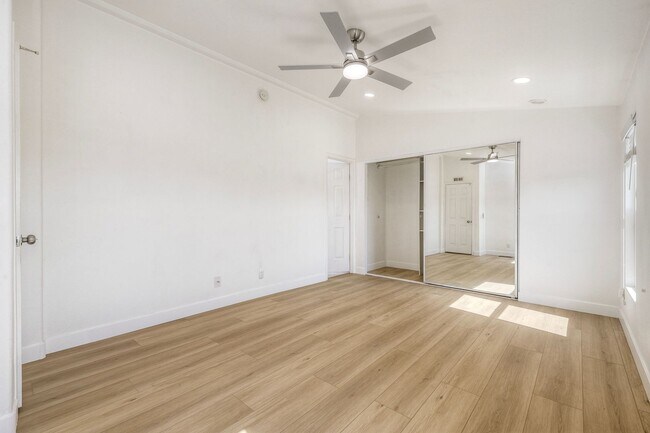 Building Photo - 2241 Meadow Lark Dr