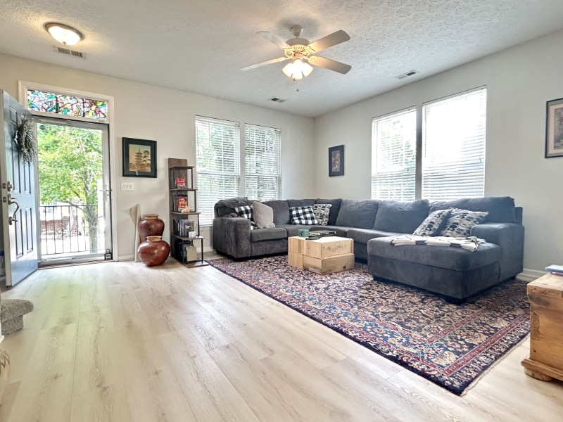 Building Photo - 7826 Heaton Way