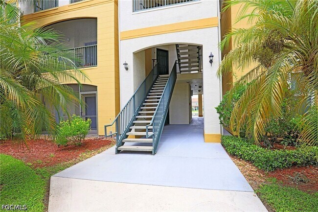 Building Photo - 11540 Villa Grand