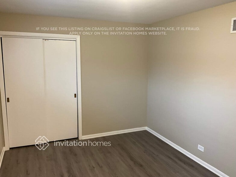 Building Photo - 624 S Pierce Ave