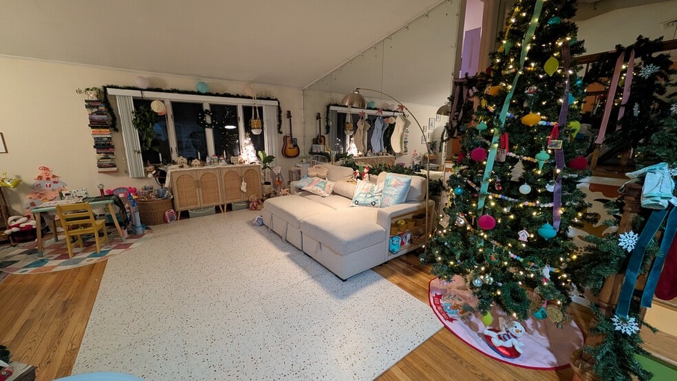 Building Photo - 18 Willben Ln