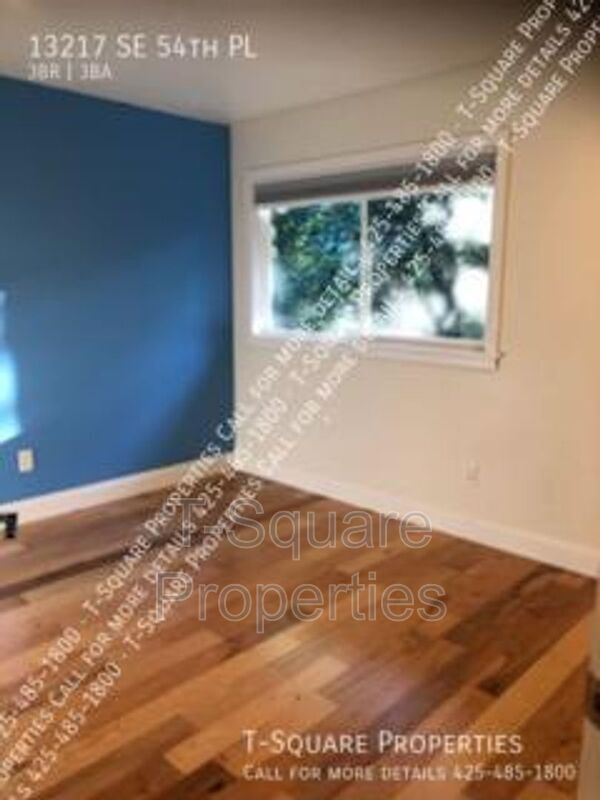 Building Photo - 13217 SE 54th Pl