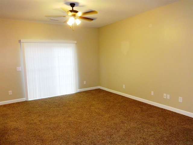 Building Photo - 1213 Briar Rose Lane