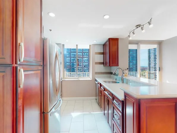 Building Photo - Stunning 2-Bed, 2-Bath Condo for rent