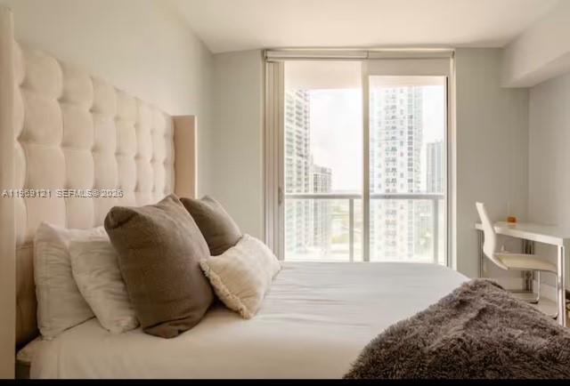 Building Photo - 485 Brickell Ave