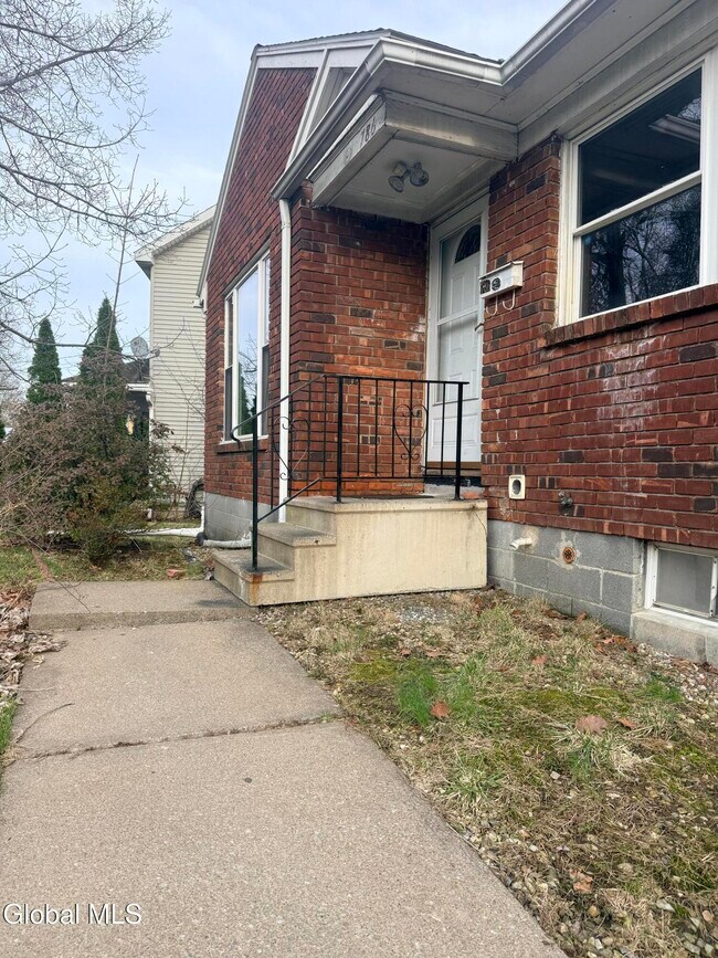 Building Photo - 786 New Scotland Ave