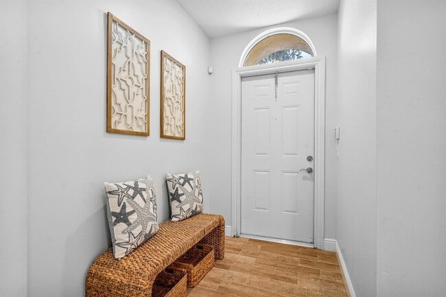 Building Photo - 3261 Estancia Wy