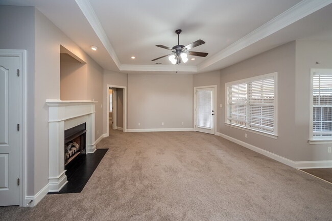 Building Photo - 6416 Arbor Lake Dr E