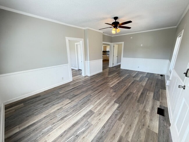 Building Photo - 3bed/2ba House off Hwy 3 near Downtown Kannapolis renovated in 2018