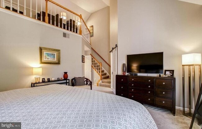 Building Photo - 9936 Foxborough Cir