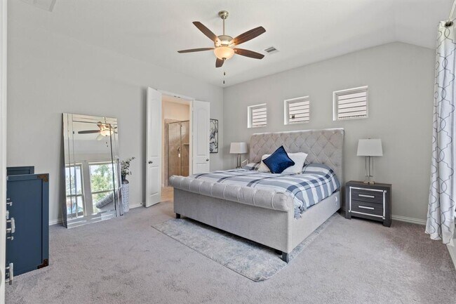Building Photo - 519 Carina Gaze Dr