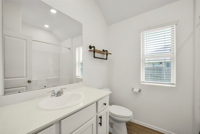Building Photo - 3003 Halleton Ct.