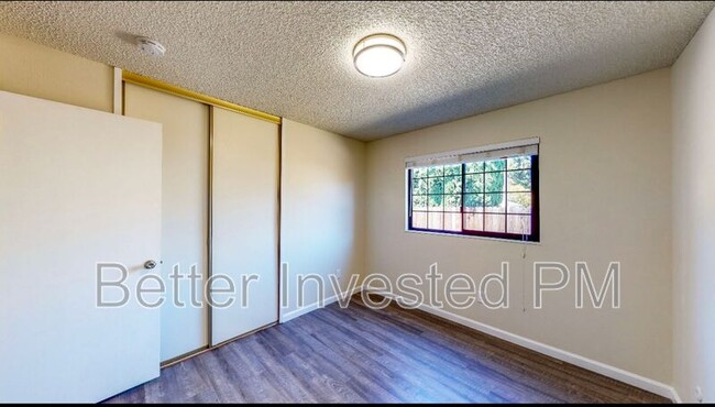 Building Photo - 1500 Peterson Ln