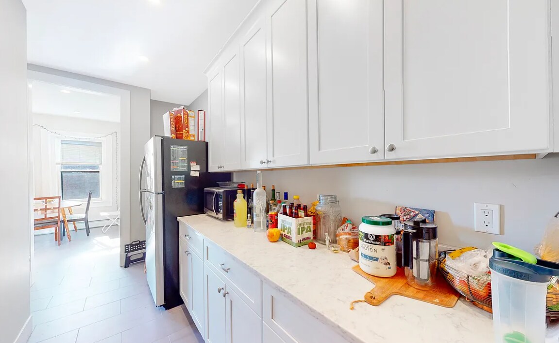 Building Photo - 1284 Commonwealth Ave