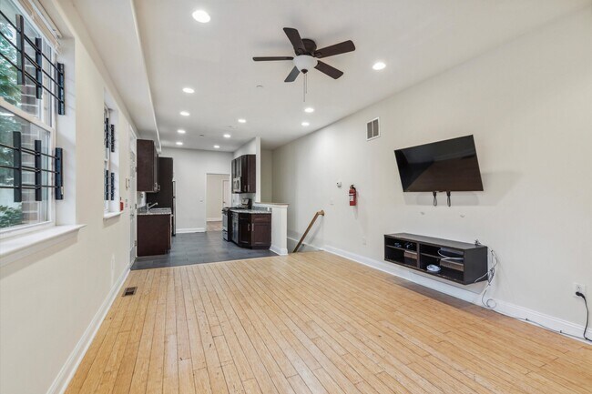 Building Photo - 2129 N 17th St