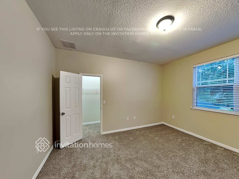 Building Photo - 1731 Southern Oak Loop