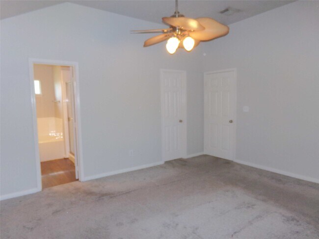 Building Photo - 16810 Deck Ct