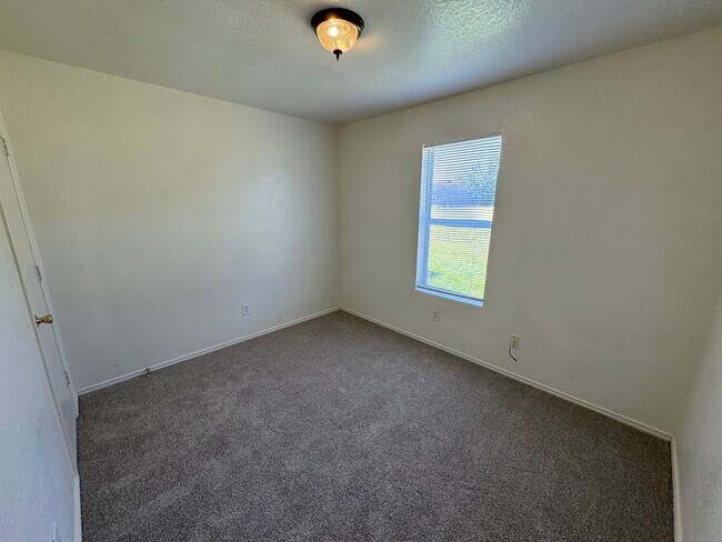 Building Photo - 4-Bedroom House for Rent in Killeen