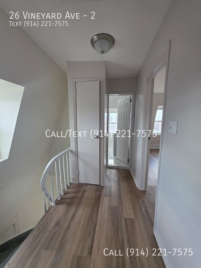 Building Photo - 26 Vineyard Ave