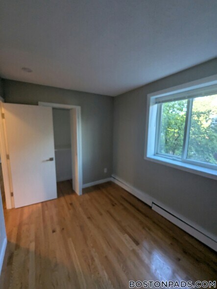 Building Photo - 226 Parker Hill Ave