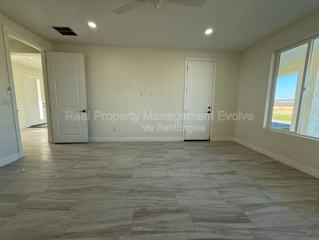 Building Photo - 22536 W Huntington Dr