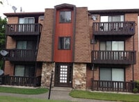 Building Photo - 629 W 65th St