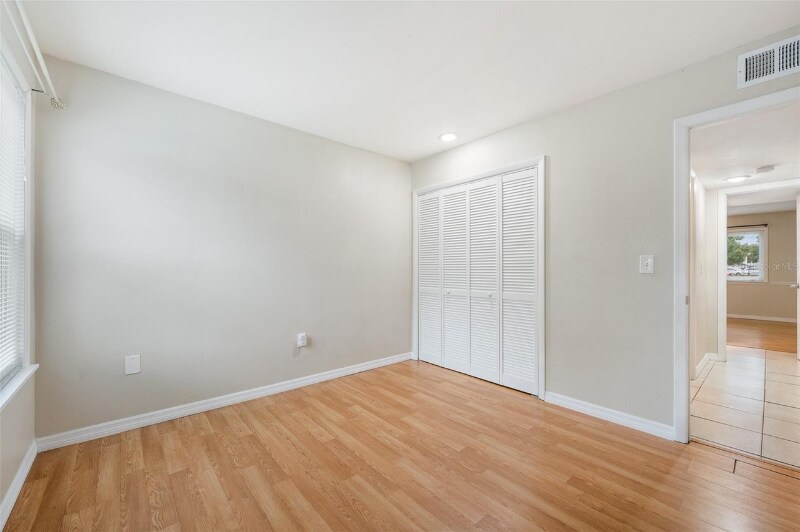 Building Photo - 5071 Eaglesmere Dr