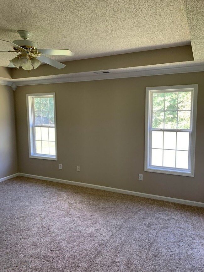 Building Photo - Nice Rancher in Toney