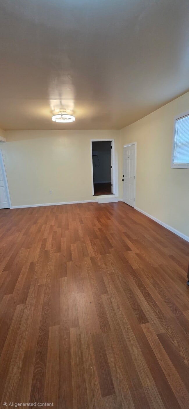 Building Photo - 400 N Dillard St