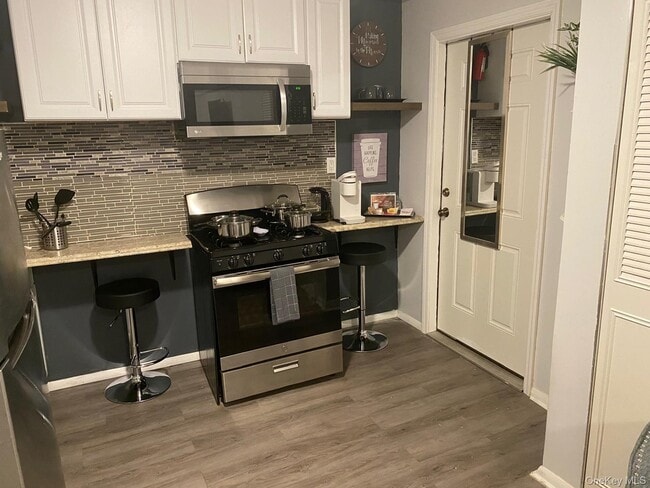 Building Photo - 149-65-149257 257th St